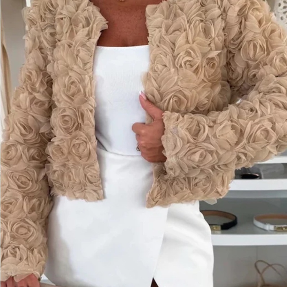 I am jojo Luxurious Rose-Patterned Women's Blazer